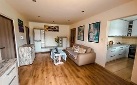 3 Bedroom Apartment In The Part Of The City